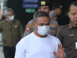 Muhadjir Effendy Tiba-Tiba Nongol di KPK Usai Disebut Batal Diperiksa, Kasus Korupsi Kuota Haji Semakin Panas