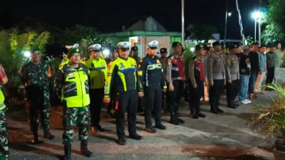 Patroli Malam Polsek Pameungpeuk Ciptakan Kamtibmas Kondusif bagi Masyarakat