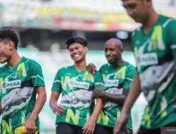 Persebaya Surabaya: Antara Cinta, Persaingan, dan Prestasi