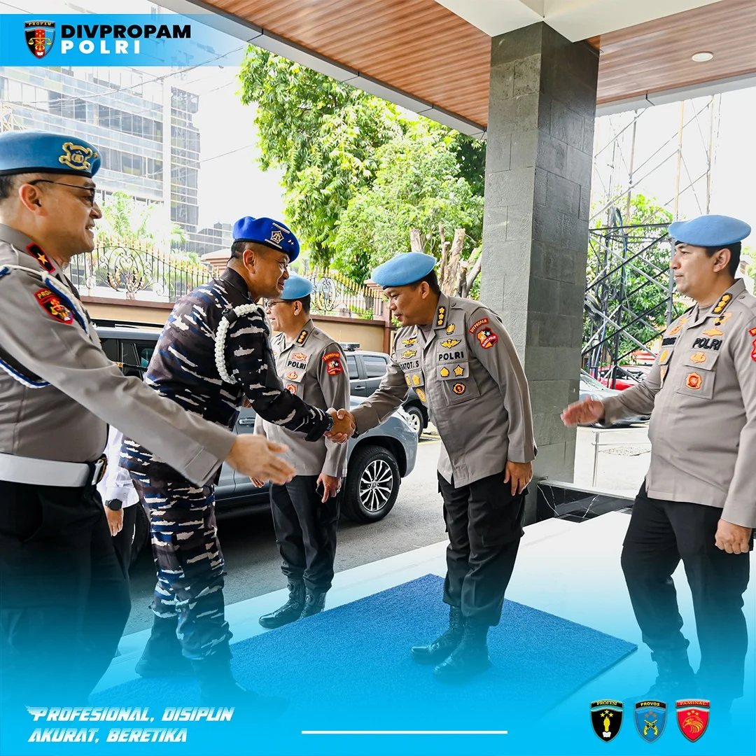 Polri Pererat Tali Silaturahmi: Kunjungi Wilayah Binaan Aiptu Harry Garnia Bhabinkamtibmas Polsek Cikancung Sampaikan Himbauan Kamtibmas
