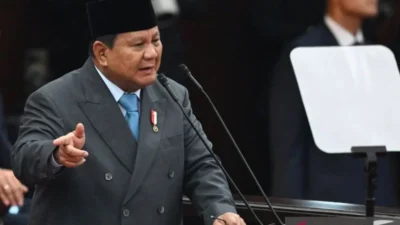 Prabowo: Gaji Guru dan ASN Kecil karena Kekayaan RI Banyak Mengalir ke Luar Negeri