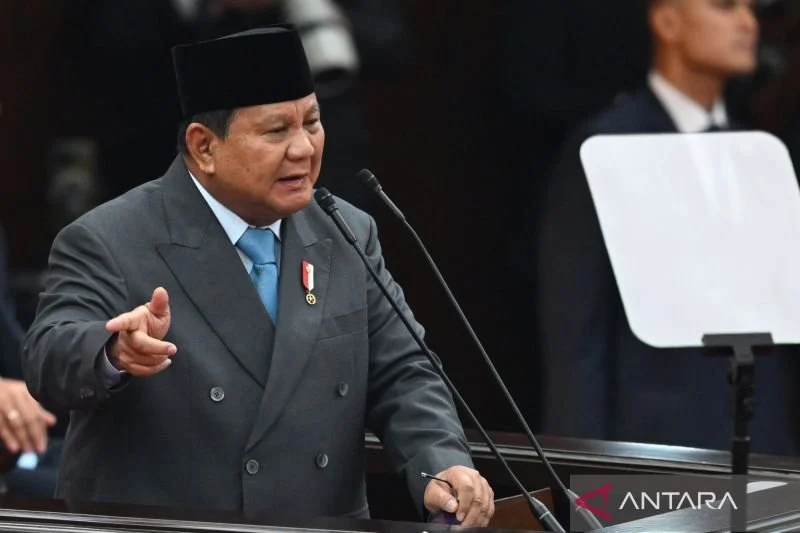Prabowo: Gaji Guru dan ASN Kecil karena Kekayaan RI Banyak Mengalir ke Luar Negeri