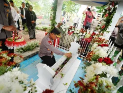 Prabowo Subianto Resmikan Museum Marsinah di Nganjuk, Koleksi Sepeda Onthel Hingga Ijazah Jadi Pengingat Perjuangan Sang Pahlawan Nasional