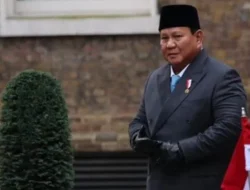 Publik Marah Usai Prabowo Bilang Orang Desa Tak Pakai Dolar