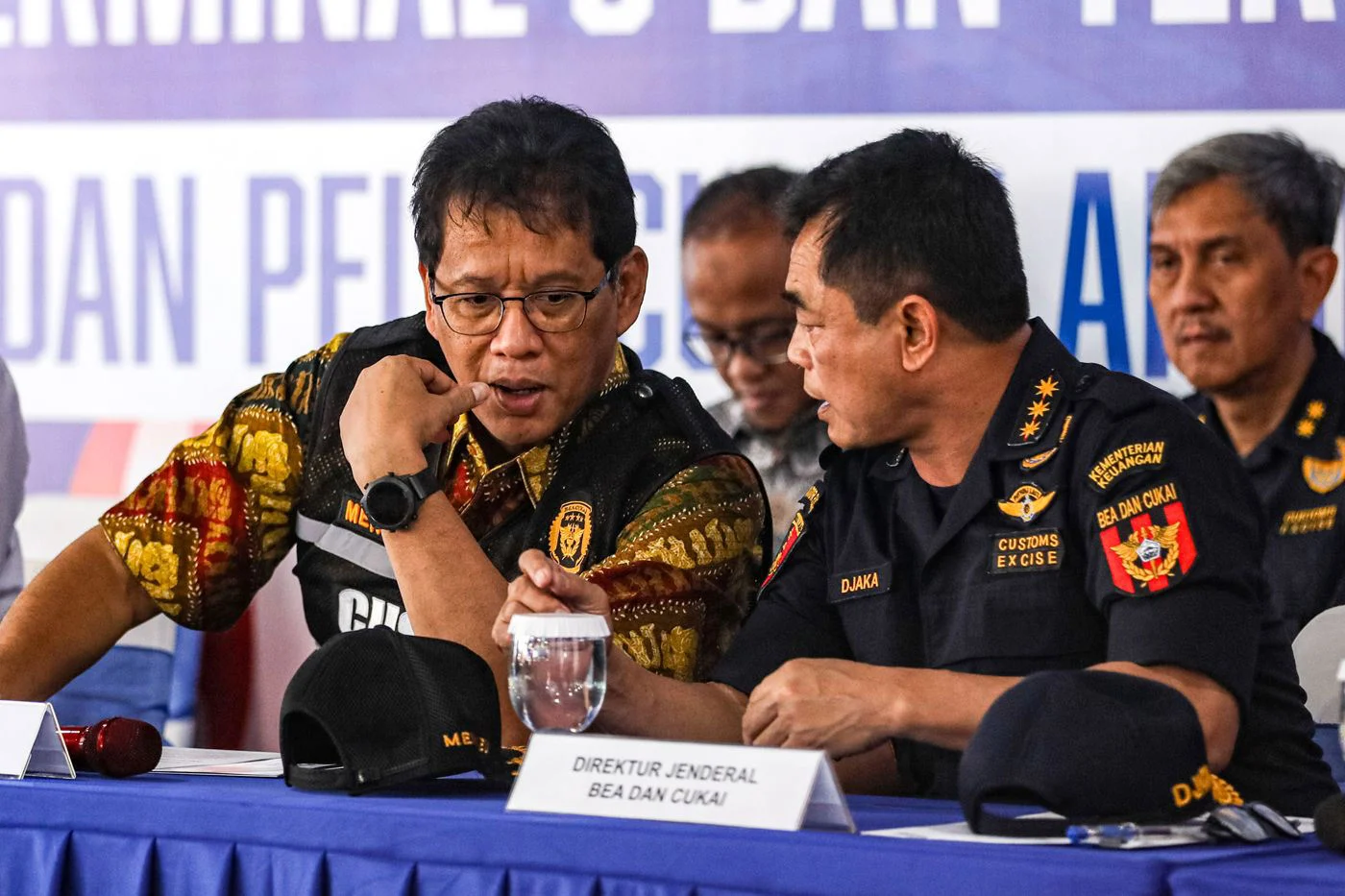 Purbaya Janji Langsung Pecat Dirjen Bea Cukai Jika Terima Suap: Membangun Kepercayaan Publik