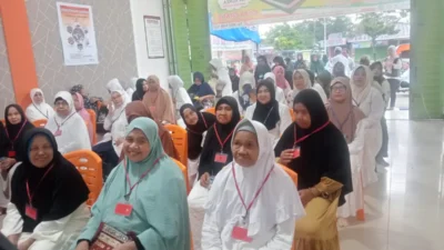Ratusan Warga Pasir Pengaraian Antusias Ikuti Terapi Germanium Gratis asal Korea