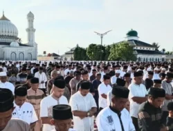 Ribuan Jamaah Merayakan Idul Adha, Wakil Bupati Natuna Hadiri Sholat di Masjid Baitul Izzah dengan Sambutan Menginspirasi
