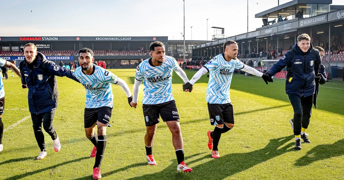 RKC Waalwijk Tumbang, Willem II dan Almere City Maju di Playoff Eerste Divisie