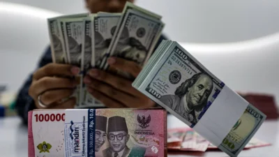 Rupiah Makin Terseok, Dikalahkan Dolar Amerika Serikat: Tren Buruk Bagi Perekonomian