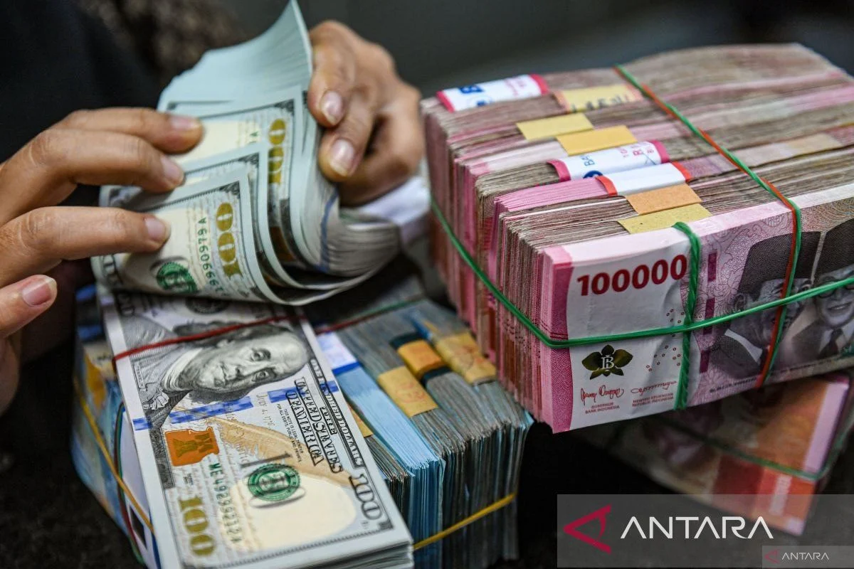 Rupiah Melemah, Purbaya Yakinkan Krisis 1997 Tidak Terulang dengan Rupiah Rp 17.630 per Dolar AS