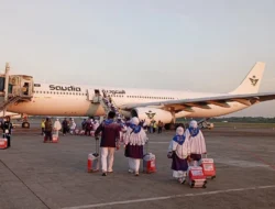 Satgas Haji Polri Gagalkan Keberangkatan 32 Calon Jemaah Haji Ilegal di Bandara Soetta, Operasi Cepat dan Tepat
