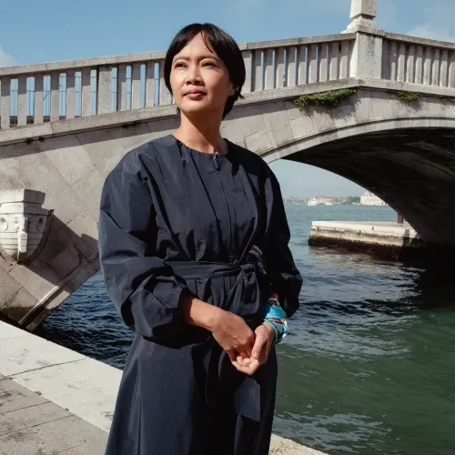 Seniman Perempuan Indonesia Ini Menjadi Pemenang Max Mara Art Prize for Women, Apa yang Membuatnya Spesial?