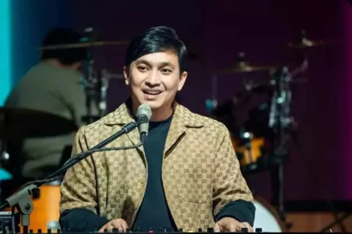 Sentuhan Yovie Widianto Bikin Lirik Abadi Lagu Legendaris “Kini” Lebih Hidup