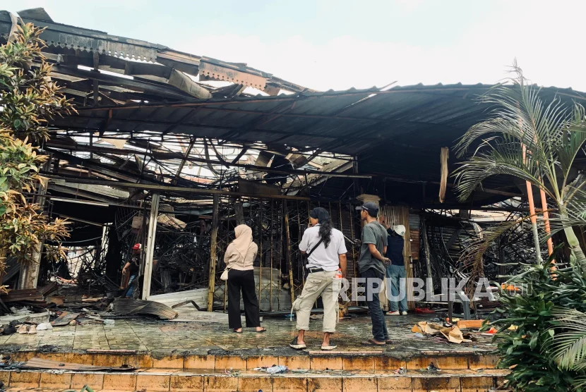 Tagih Janji Gubernur, Pedagang Taman Puring Tolak Alih Fungsi Jadi Taman Difabel Pasca-Kebakaran