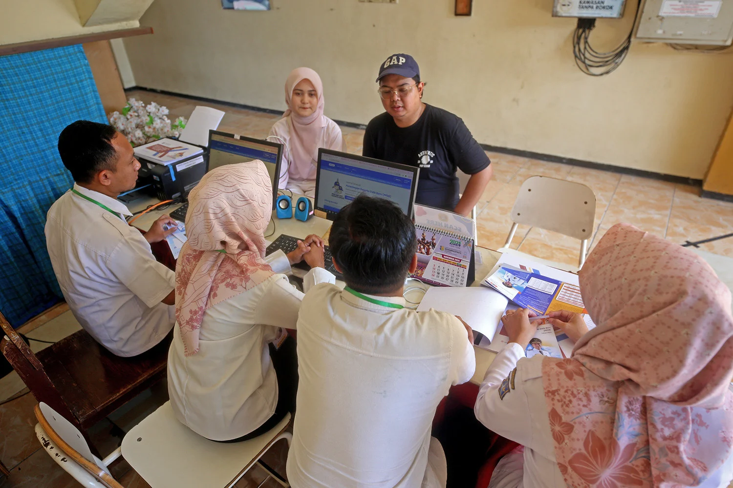 Terobosan Disdikbud Kota Malang: Posko Layanan PPDB Mudah di Setiap Sekolah