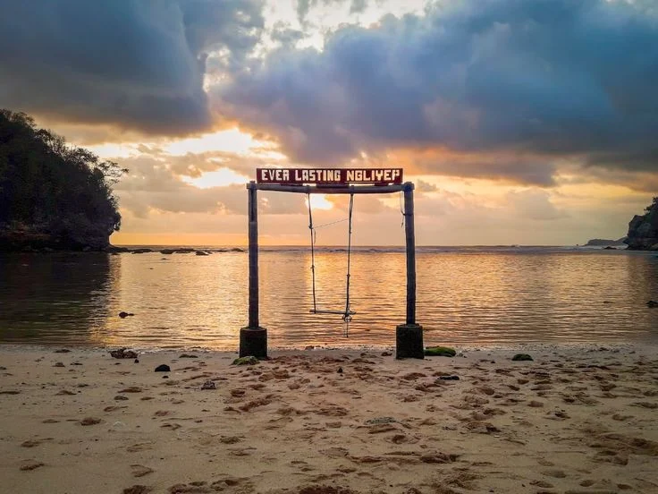 Terungkap! Loket Tiket Pantai Ngliyep dan Pasir Panjang Didorong Kembali Jadi Satu, Solusi Baru untuk Wisata Malang