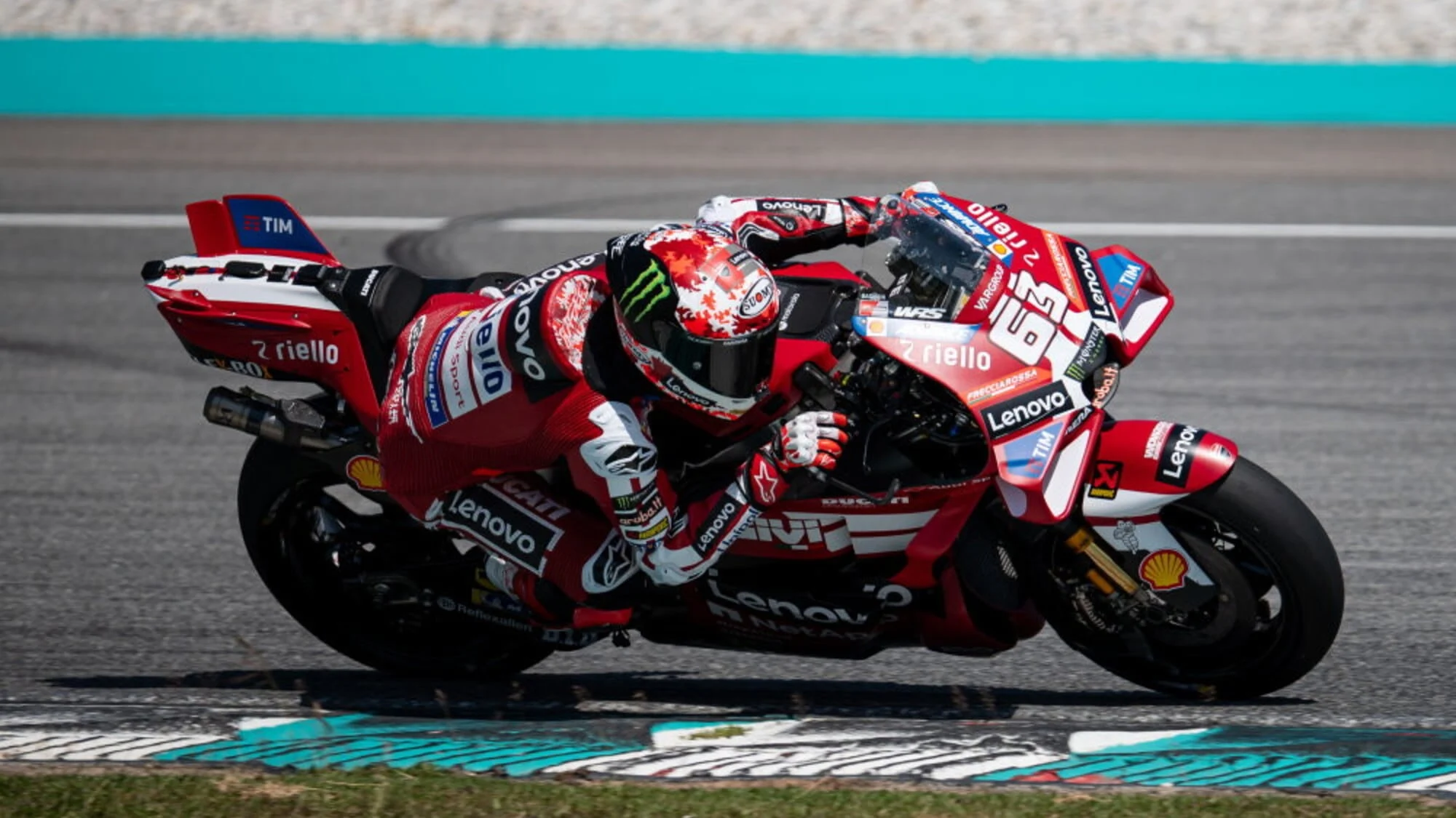 Update Cedera Johann Zarco Usai Kejepit Motor Pecco Bagnaia di MotoGP Catalunya 2026: Pembalap Tim Castrol Honda LCR Selamat