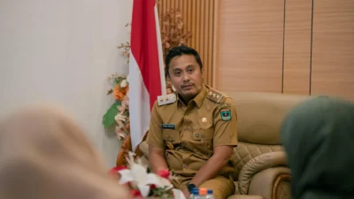 Wagub Sumbar Vasko Ruseimy Alami Kecelakaan, Mobil Dinas Ringsek: Kisah Selamatnya dari Maut