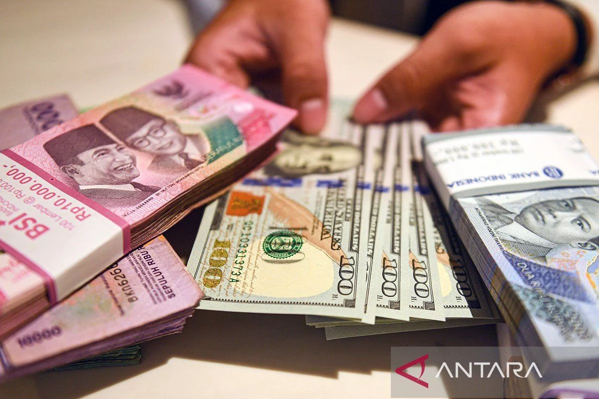 Dolar Menguat, IHSG Meroket, dan Kasus Love Scam Cirebon Mengguncang Pasar Keuangan Indonesia