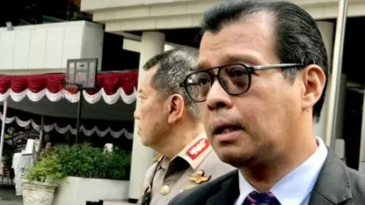 Gaduh Politik: Kader PDIP Diduga Mobilisasi Demo Menggembosi Prabowo, Reaksi Nasional Membara