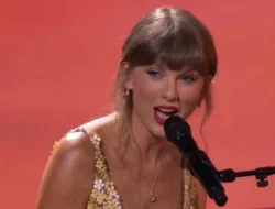 Momen Taylor Swift Nyanyikan Soundtrack Toy Story 5, Sebut Film Mahakarya: Penampilan Memukau di Premiere Los Angeles