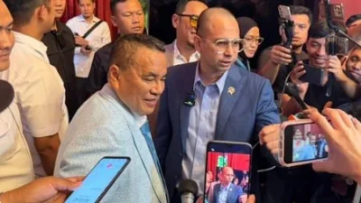Raffi Ahmad Bantah Terlibat Dugaan Suap Bea Cukai: Hanya Foto & Basa‑Basi di New York