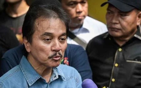 Roy Suryo Digiring ke Polda Metro: Teriakan 'Allahuakbar!' Memicu Kejutan Nasional