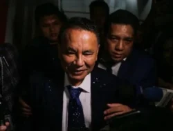 Hotman Paris Mundur sebagai Pengacara Febrie Adriansyah, Ini Alasannya!