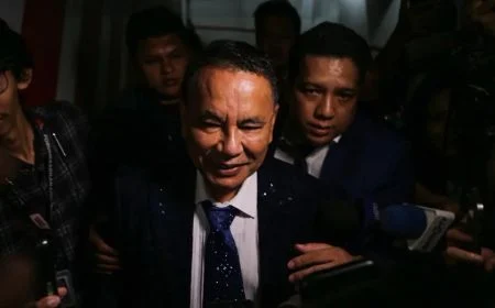 Hotman Paris Mundur sebagai Pengacara Febrie Adriansyah, Ini Alasannya!