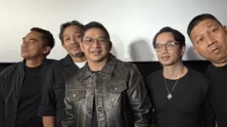 Ungu Libatkan 400 Penggemar dalam Video Klip ‘Utara Selatan’, Bukan Hanya Ajak Anak!