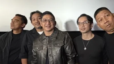 Ungu Libatkan 400 Penggemar dalam Video Klip 'Utara Selatan', Bukan Hanya Ajak Anak!